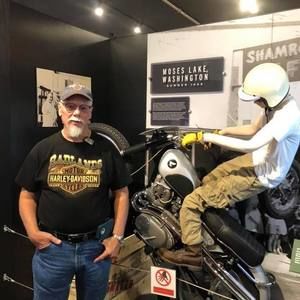 Meet your Posher, Dave